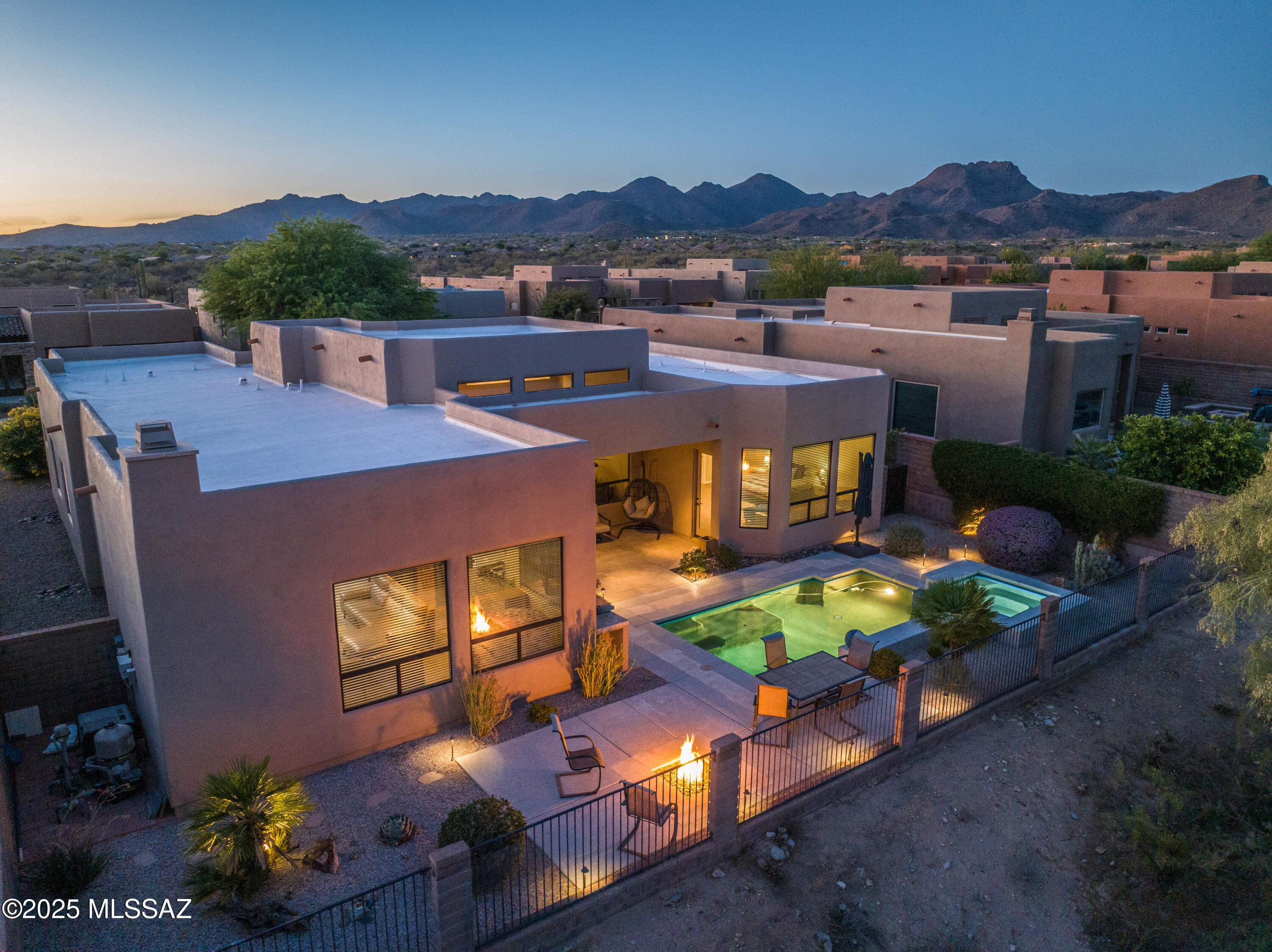 Property Photo:  12446 N Fallen Shadows Drive  AZ 85658 