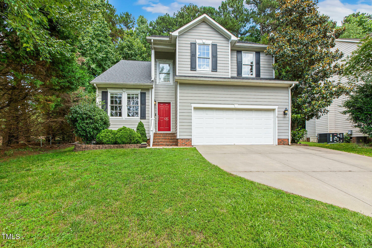Property Photo: 12620 Waterlow Park Lane NC 27614