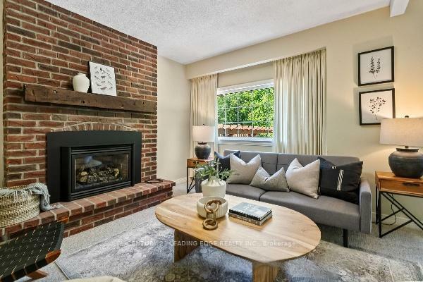 Property Photo: 533 Arnhem Drive ON L1G 2J2