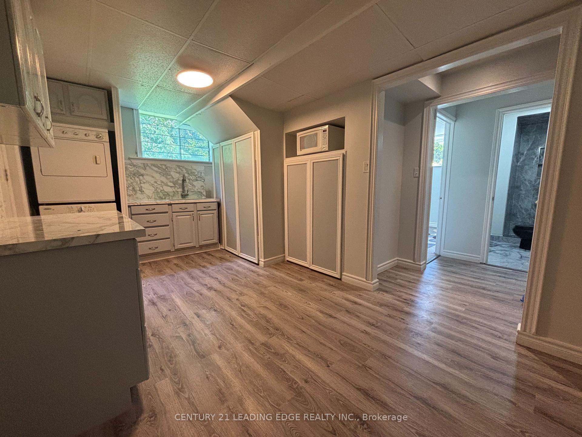 Property Photo: 533 Arnhem Drive ON L1G 2J2