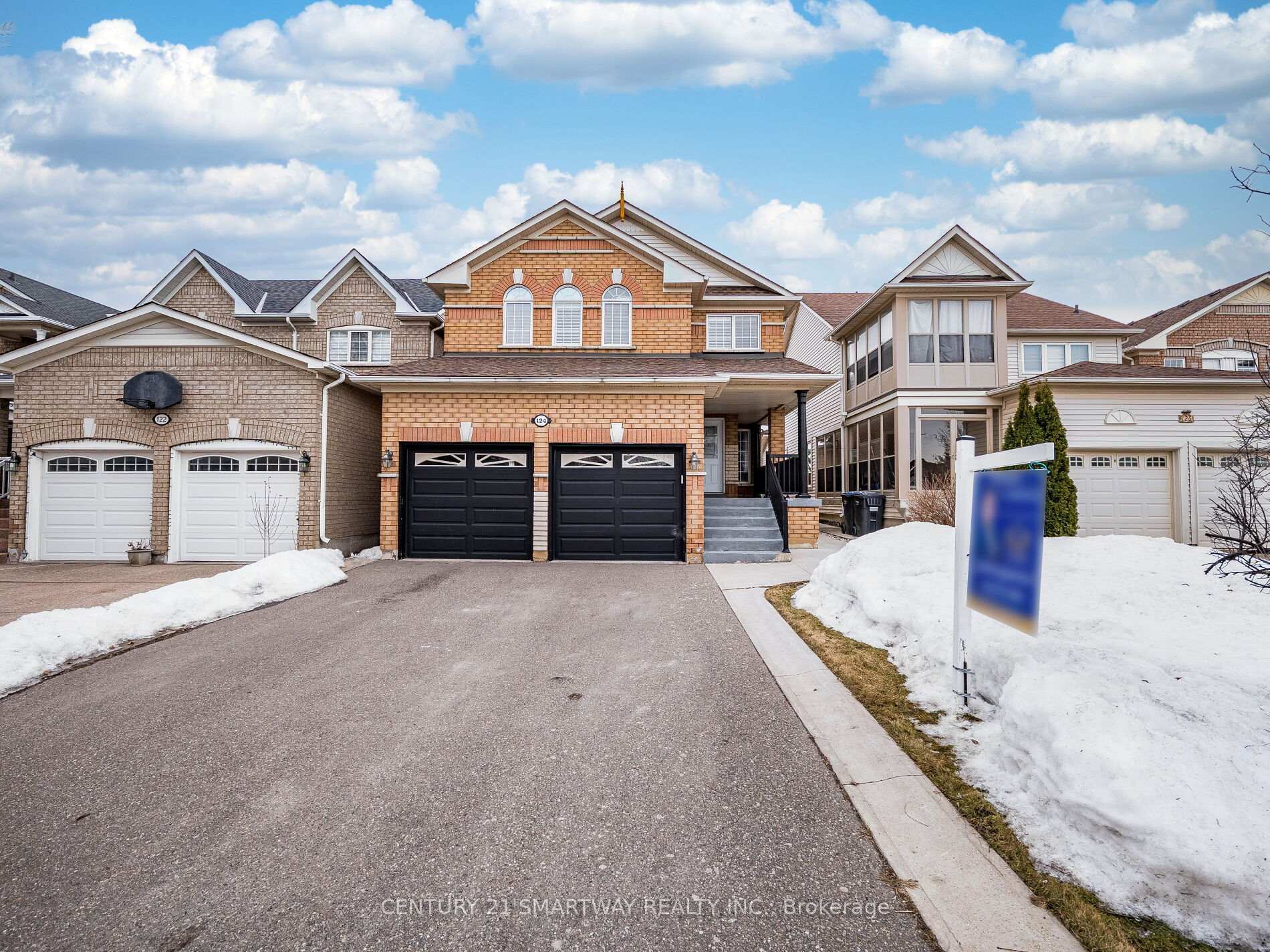 Property Photo: 124 Porchlight Road ON L6R 4R9