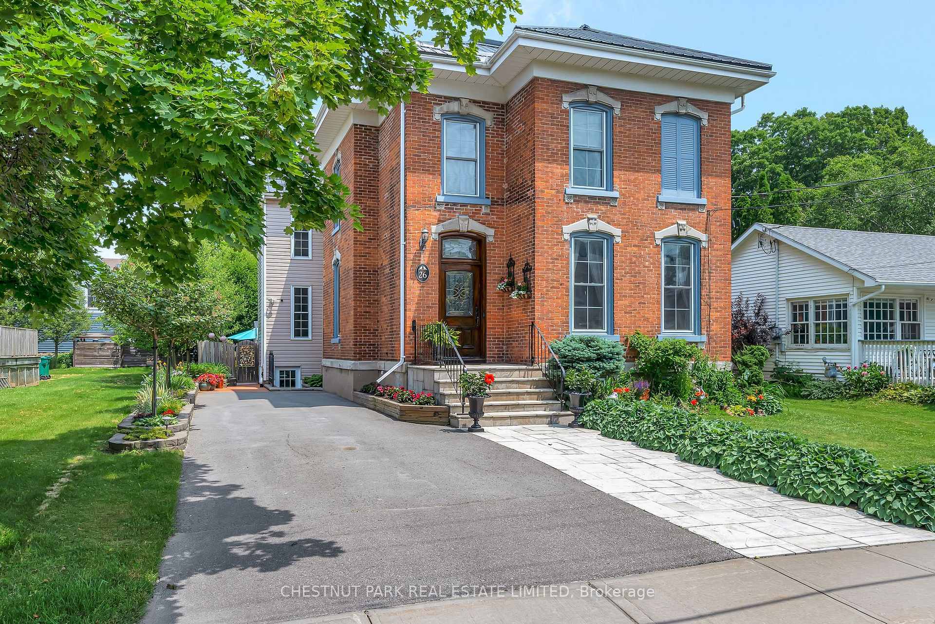 Property Photo: 26 Centre Street ON K0K 2T0