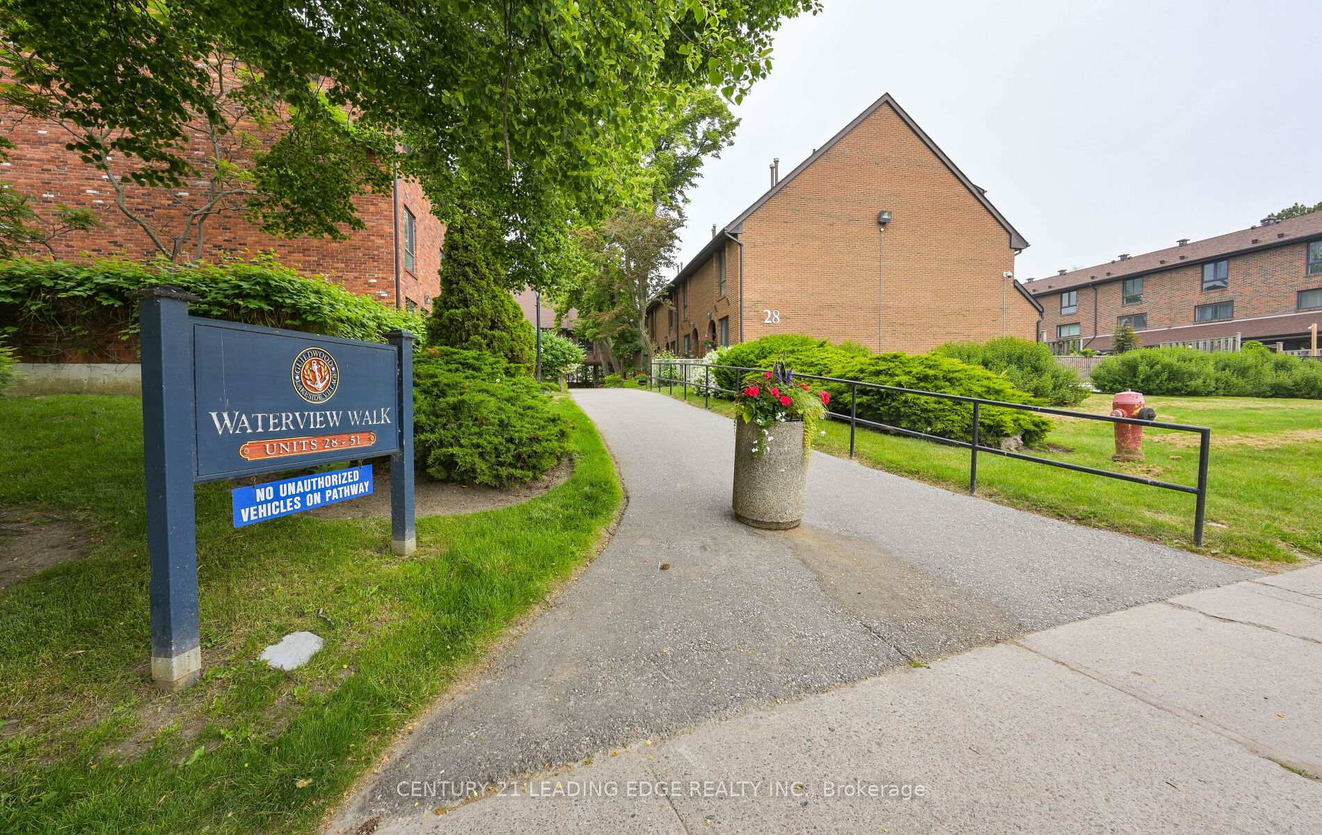 Property Photo: 28 Livingston Road 70 ON M1E 4S5