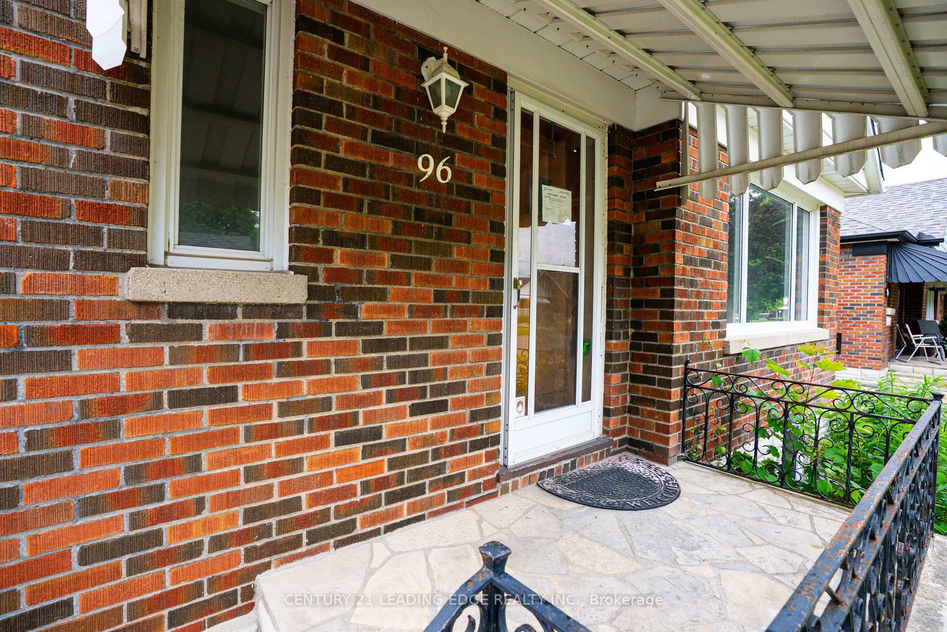 Property Photo: 96 Oakes Avenue ON L1G 6C6
