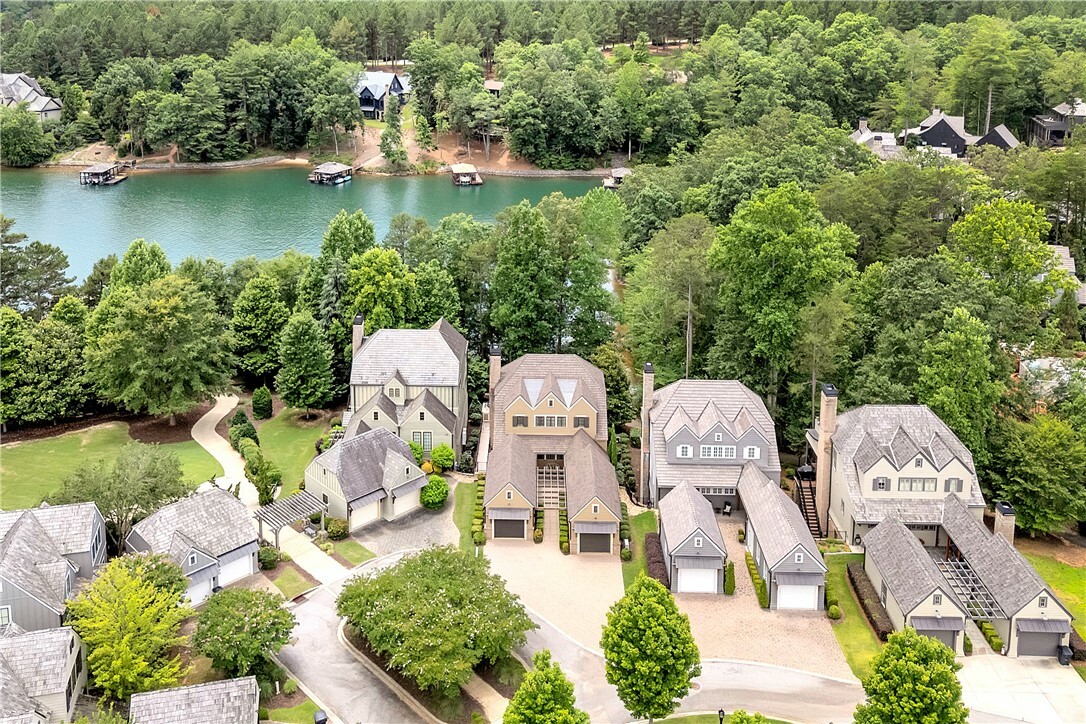 Property Photo: 155 Village Point Drive SC 29685
