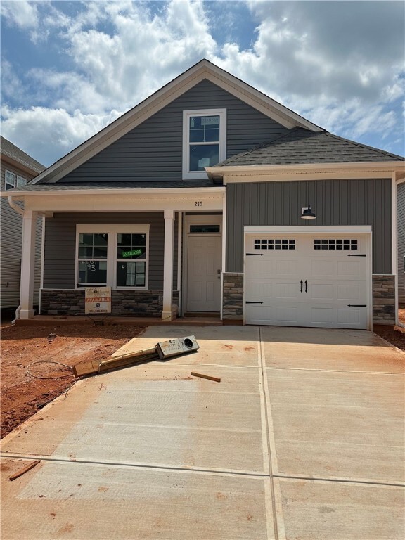 Property Photo: 215 Brown Circle SC 29642