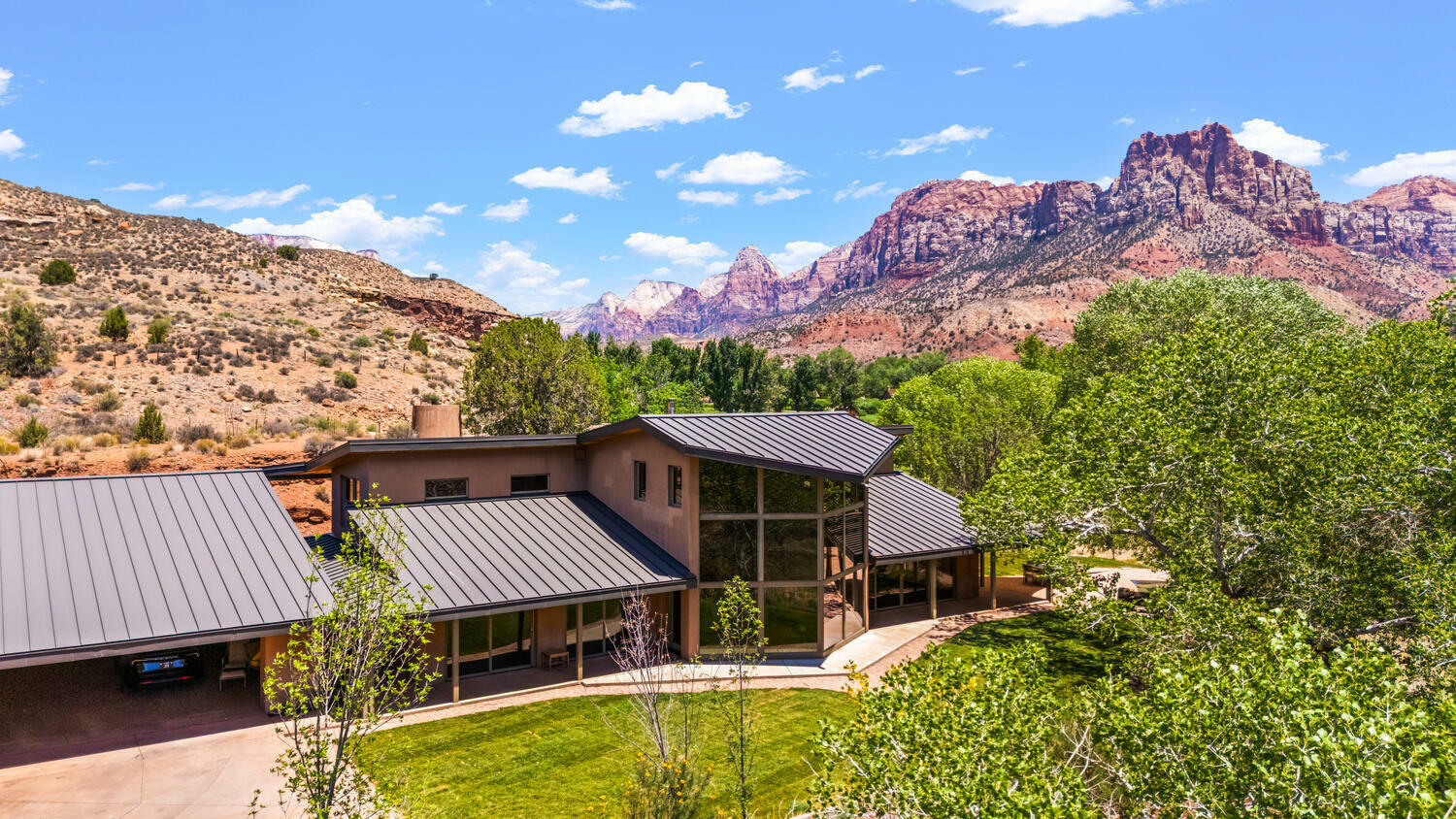 Property Photo:  1130 E Main  UT 84763 