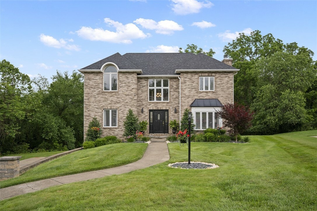 Property Photo: 1008 Aspen Drive PA 15126