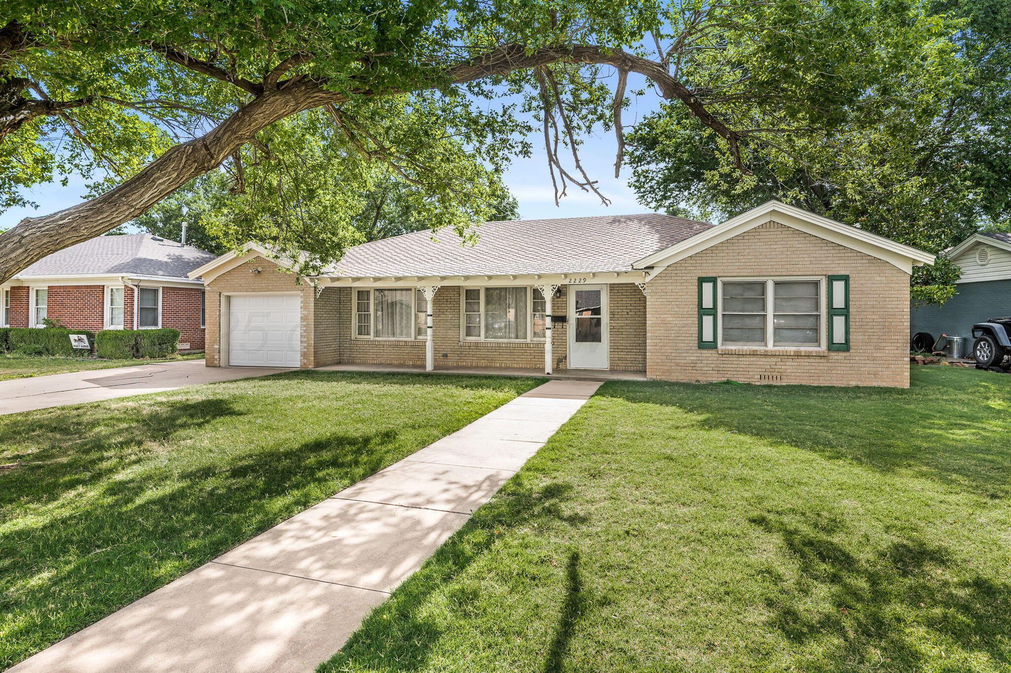 Property Photo: 2229 Peach Tree Street TX 79109-1922
