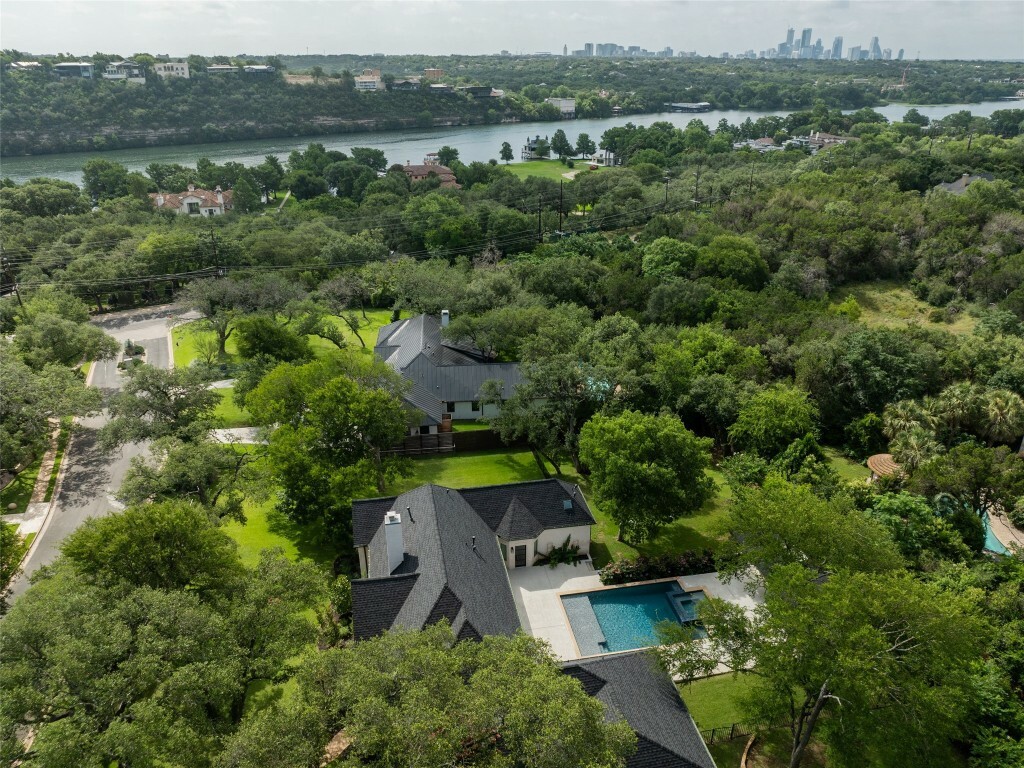 4105 McBrine Place  Austin TX 78746 photo