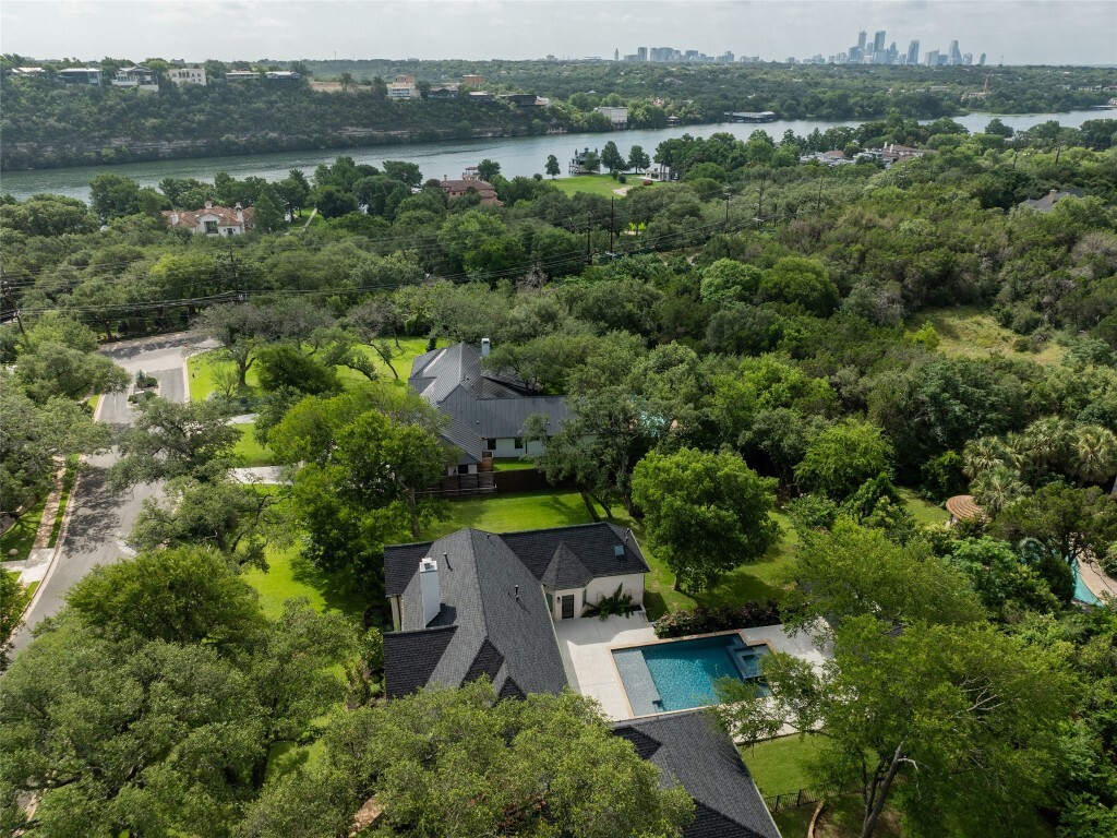 4105 McBrine Place  Austin TX 78746 photo