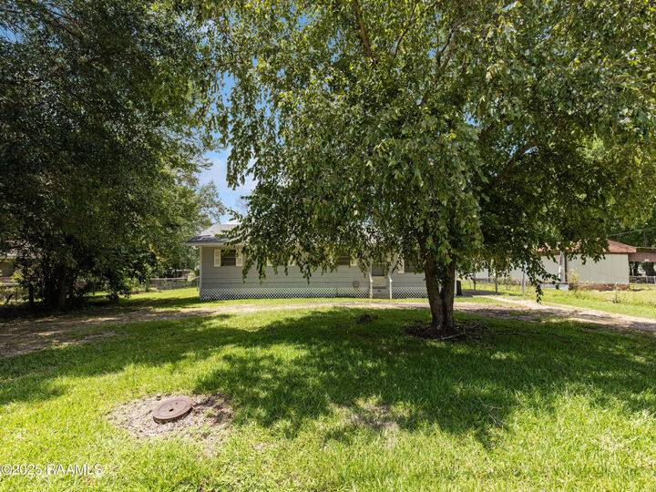 Property Photo:  184 Lithcote Road  LA 70586 