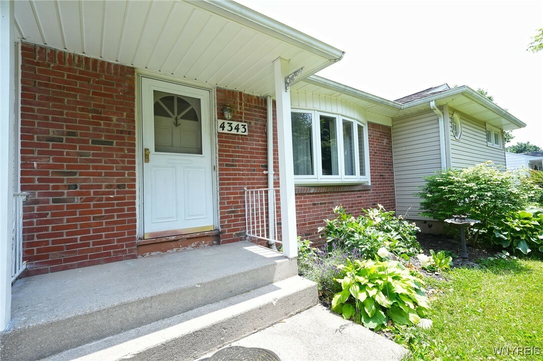 Property Photo: 4343 Cameron Drive NY 14221