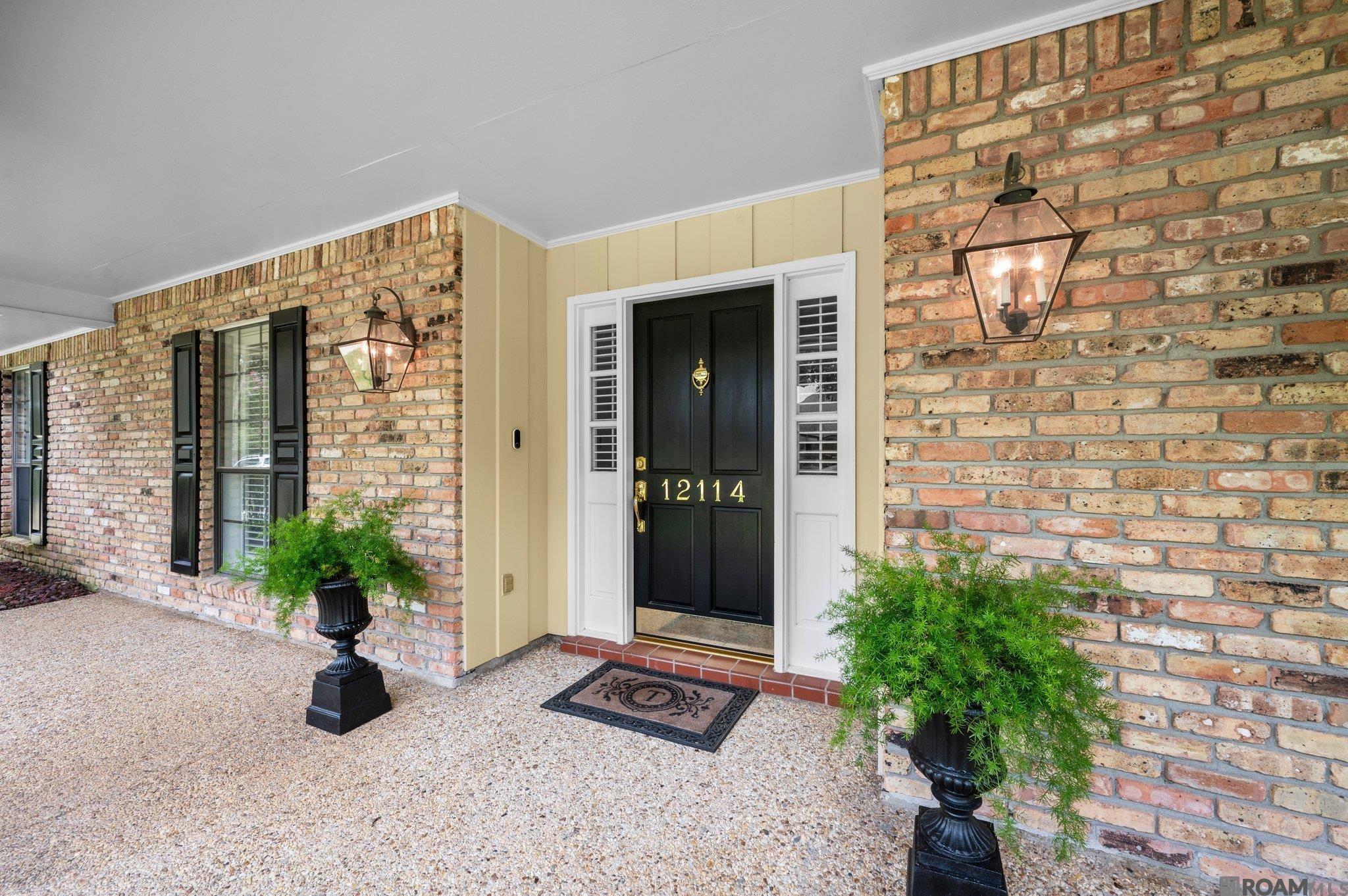 Property Photo: 12114 Oakshire Ave LA 70810