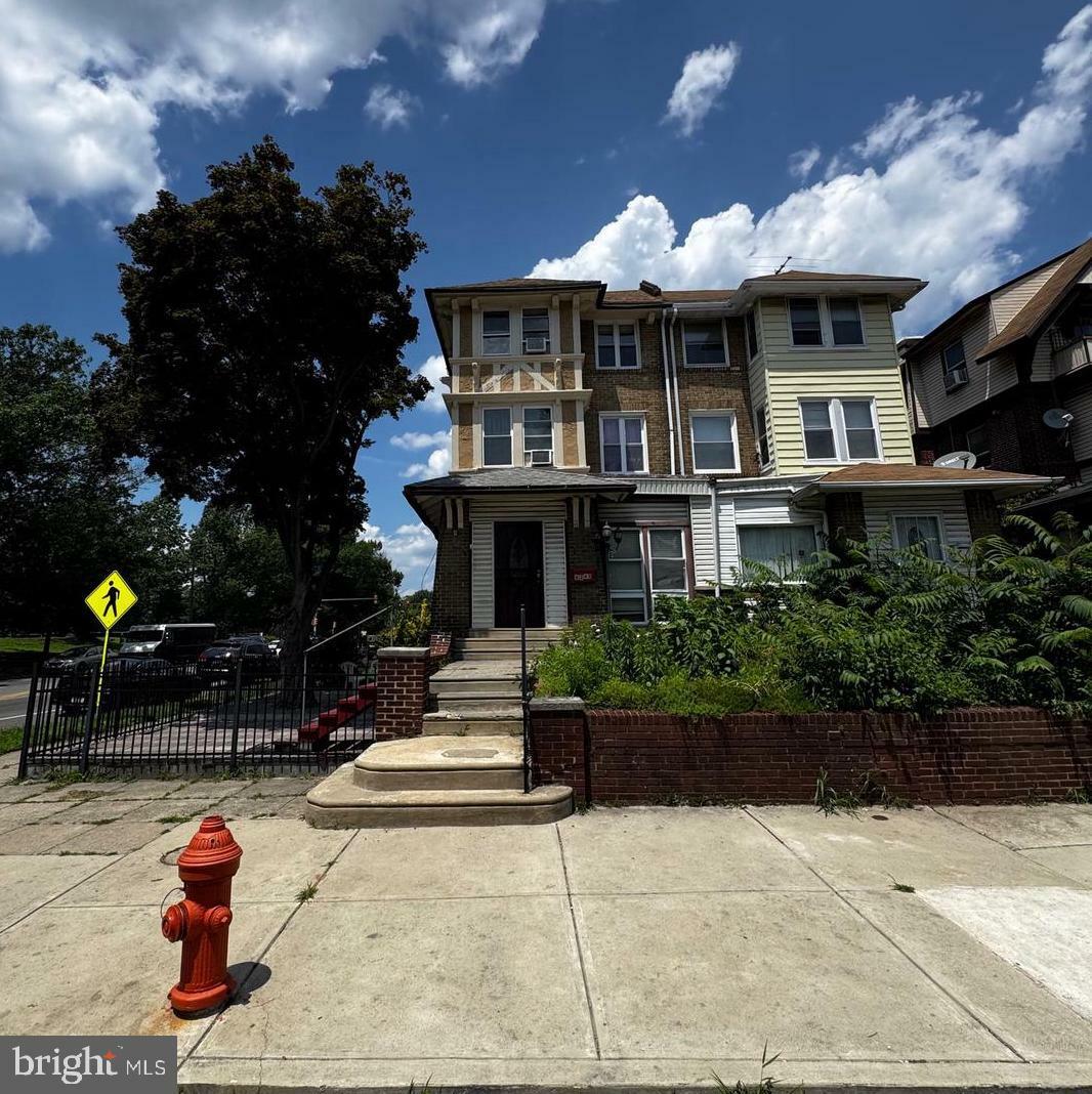 6243 Carpenter Street  Philadelphia PA 19143 photo