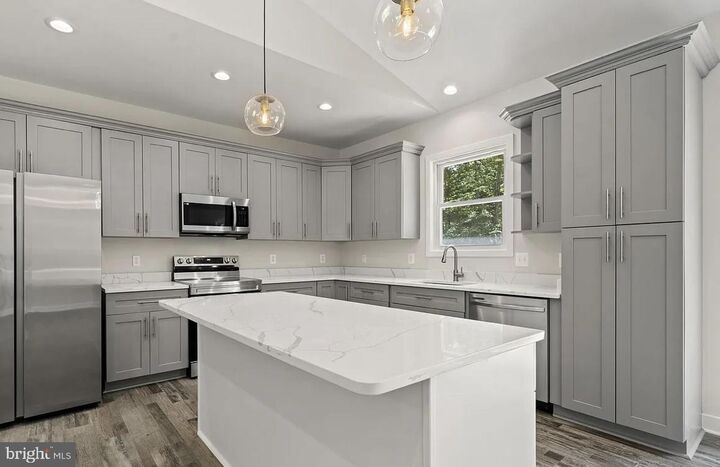Property Photo: 130 Poplar Road VA 22443