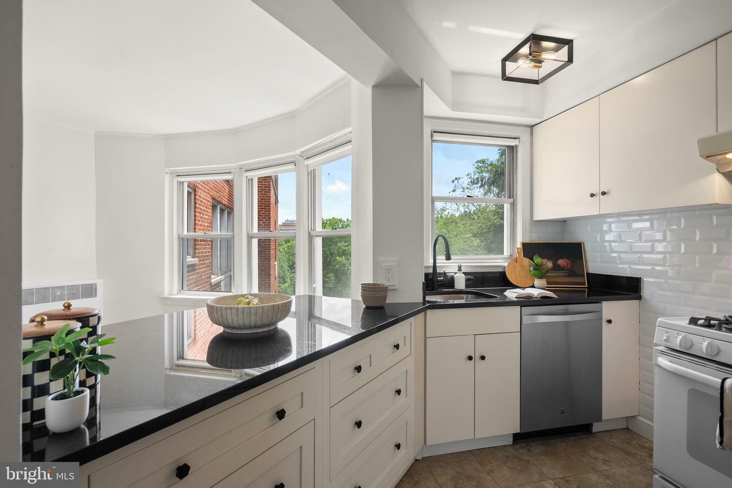 Property Photo:  2500 Q Street NW 435  DC 20007 