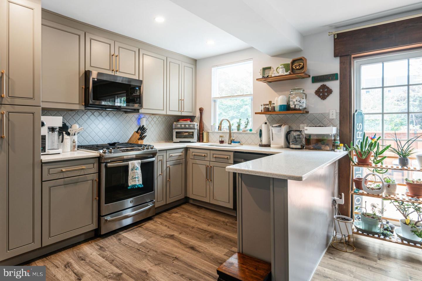 4130 Merrick Street  Philadelphia PA 19128 photo
