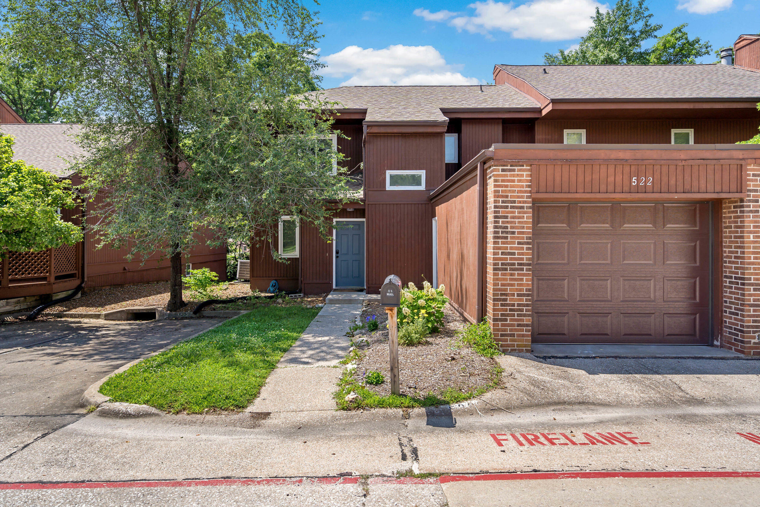 522 Huntridge Dr  Columbia MO 65201 photo
