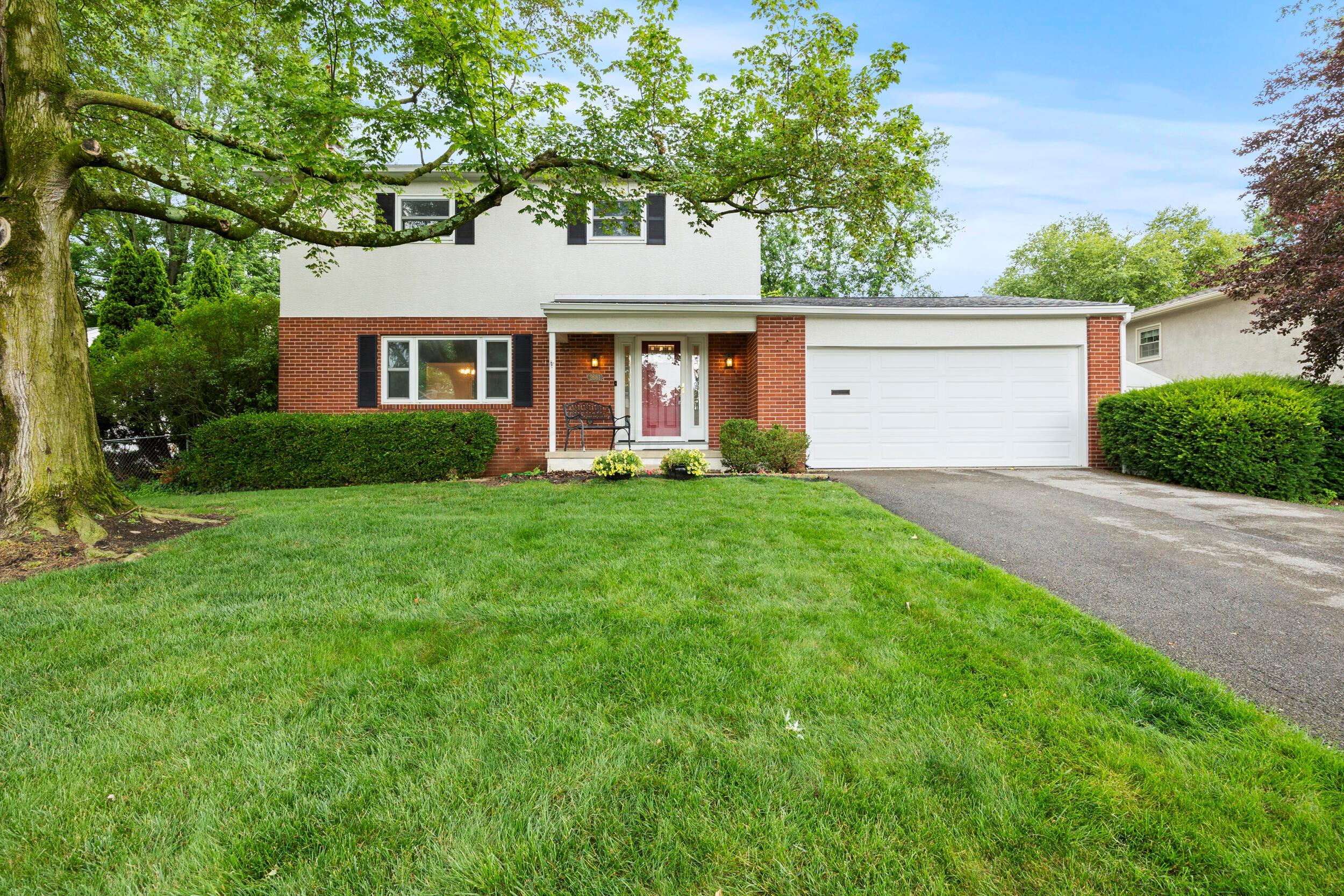 Property Photo: 2681 Montcalm Road OH 43221