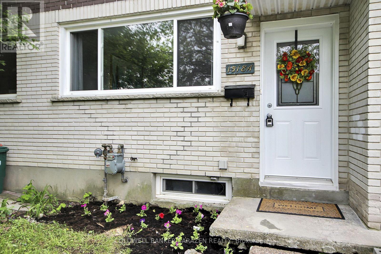 Property Photo: 1518A Lepage Avenue ON K1Z 8C9