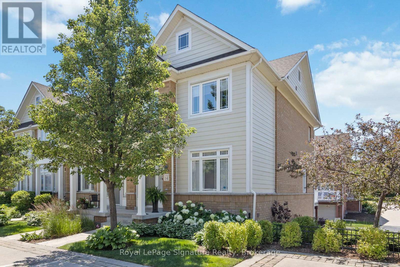 Property Photo: 14 Montclair Mews ON L9Y 0J7