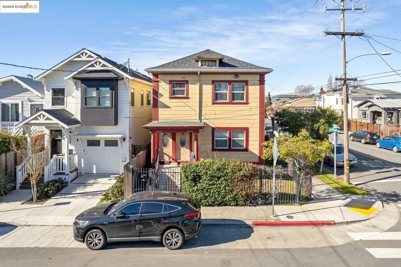 Property Photo: 3043 West St CA 94608
