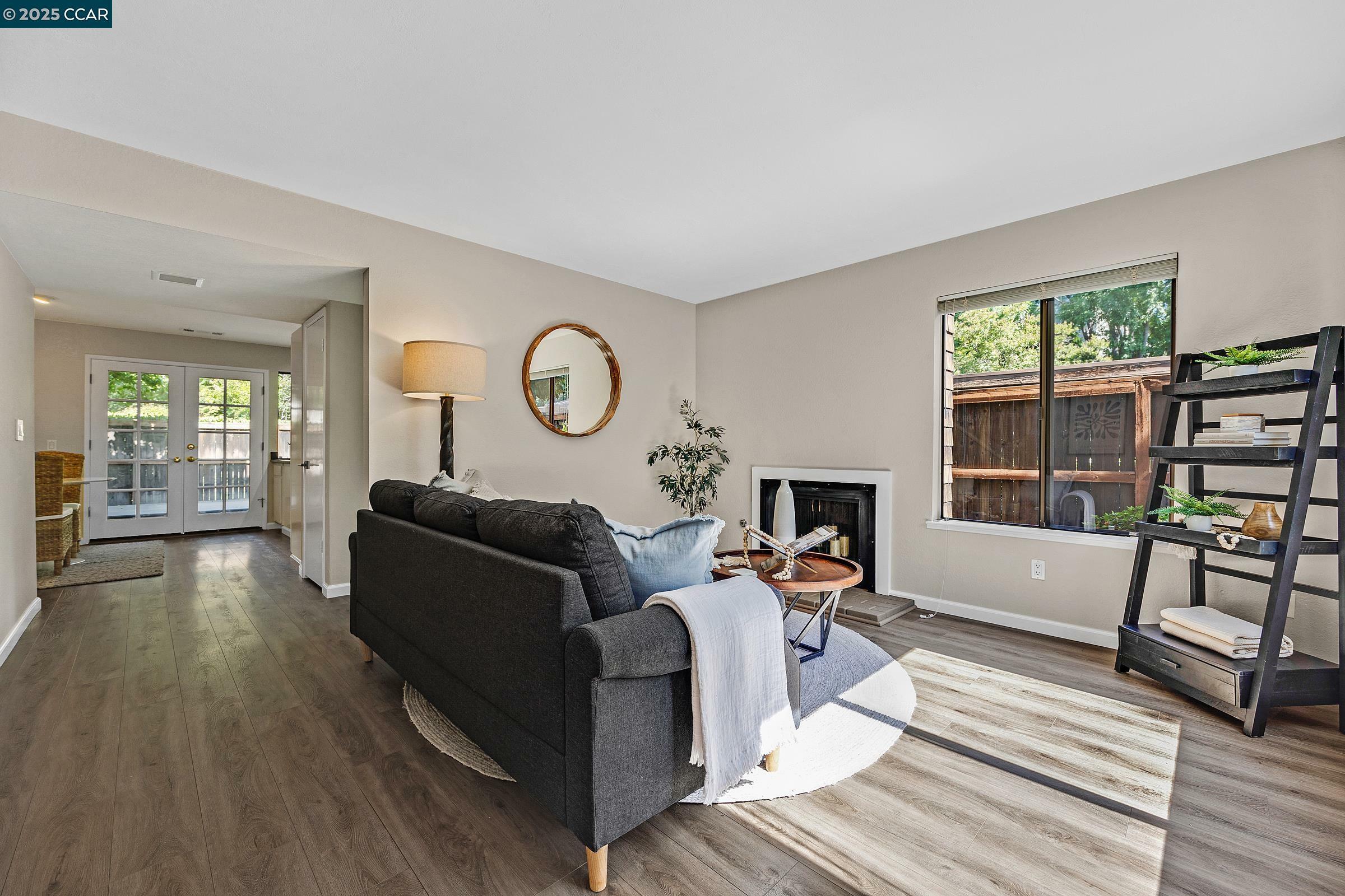 Property Photo: 1250 Honey Trl CA 94597