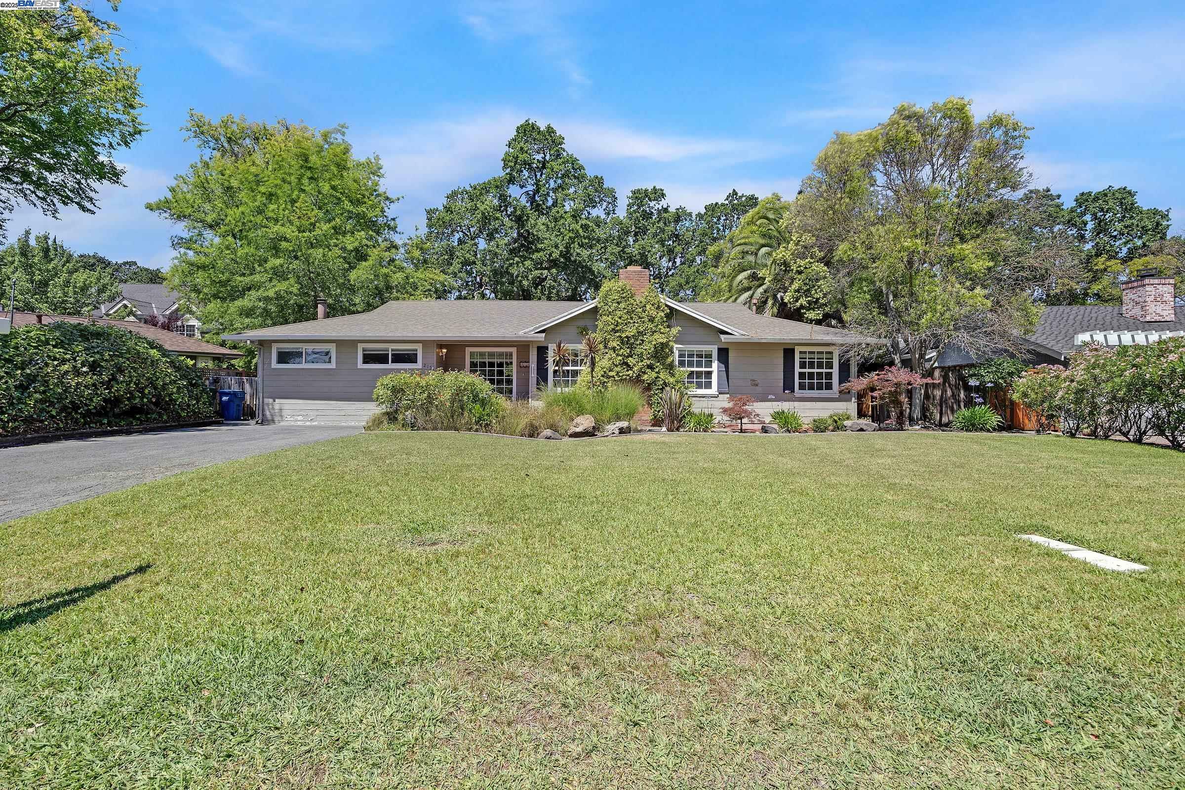 215 Powell Ave  Pleasant Hill CA 94523 photo