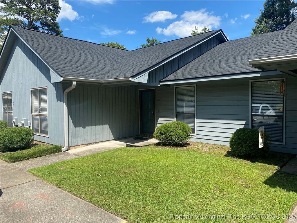 Property Photo:  2110 Wexford Oaks Court  NC 28303 