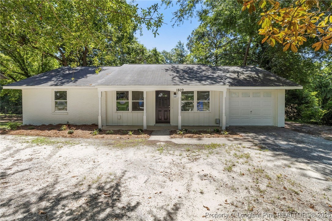 Property Photo: 1809 Wendover Drive NC 28304