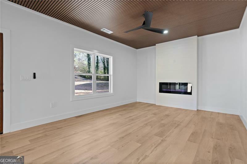Property Photo: 1337 Fairfield Drive GA 30047