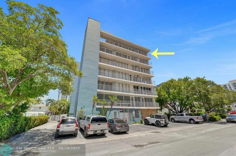 Property Photo: 524 Orton Ave 701 FL 33304