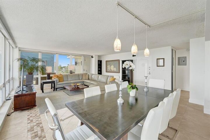 Property Photo: 524 Orton Ave 701 FL 33304
