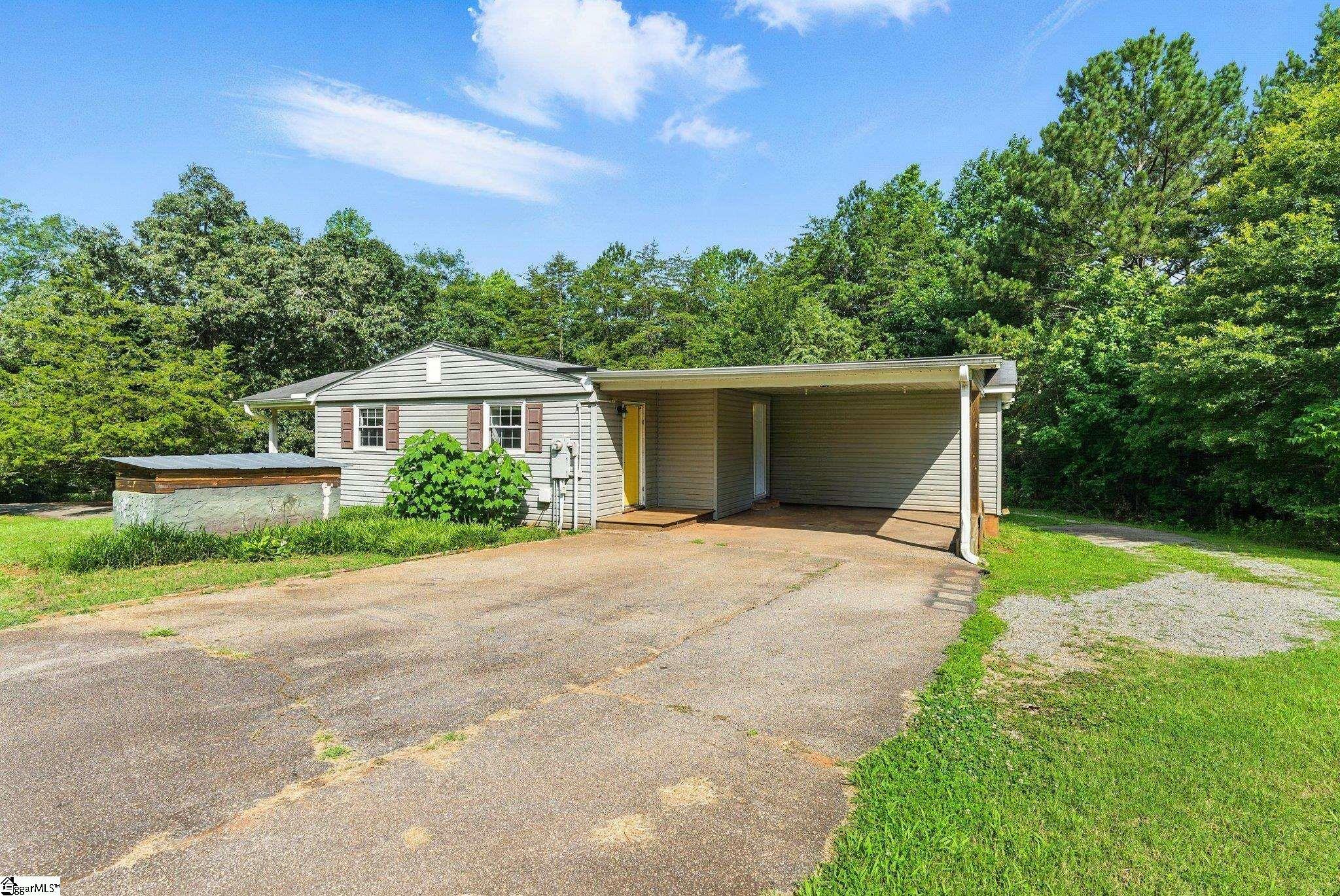 Property Photo: 159 Rabbit Road SC 29671
