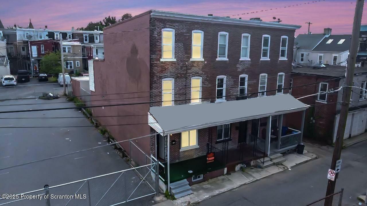 Property Photo: 1132 Chestnut St Street PA 18109