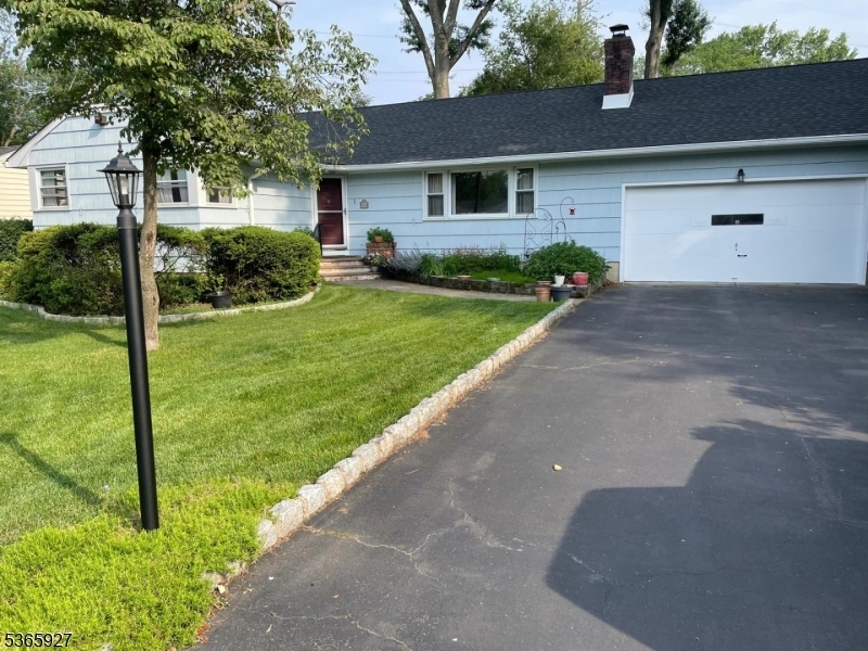 286 Franklin Rd  North Brunswick Twp. NJ 08902 photo