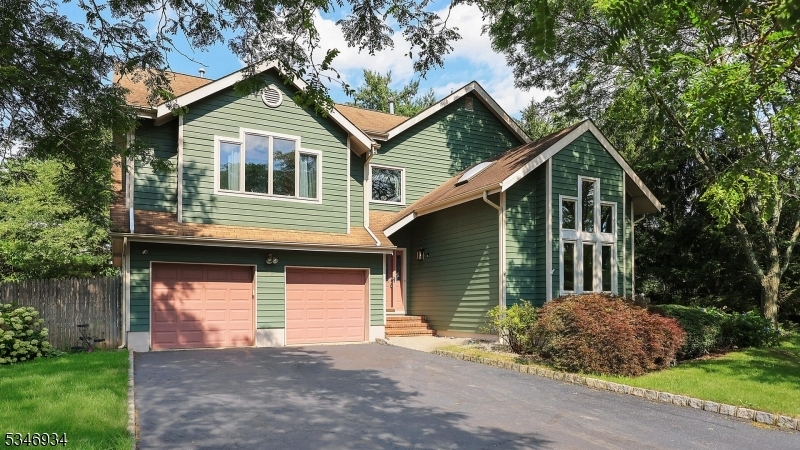 Property Photo: 73 Beechwood Cir NJ 08844