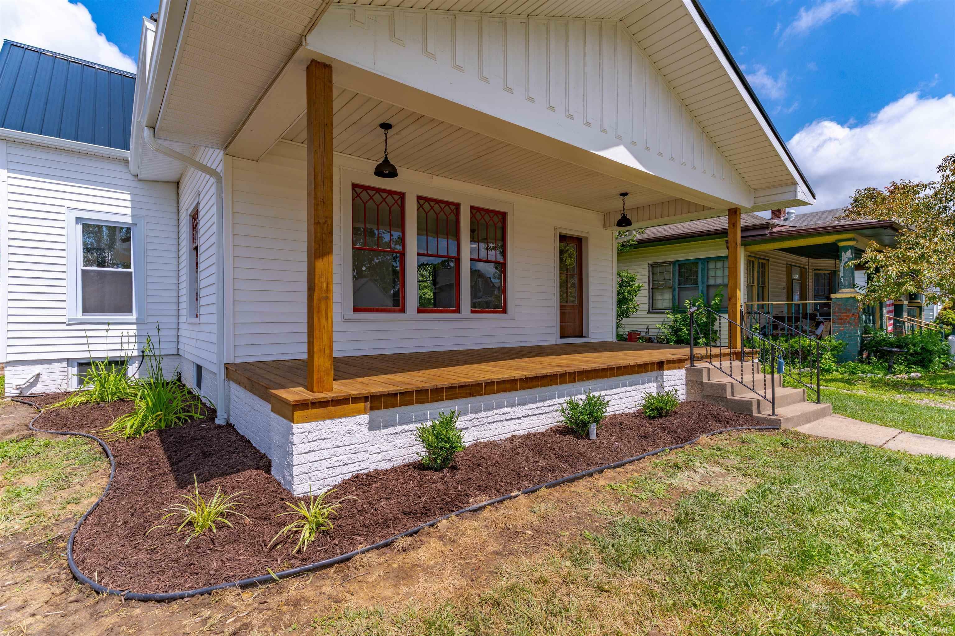 Property Photo: 223 S Main Street IN 47660-1537
