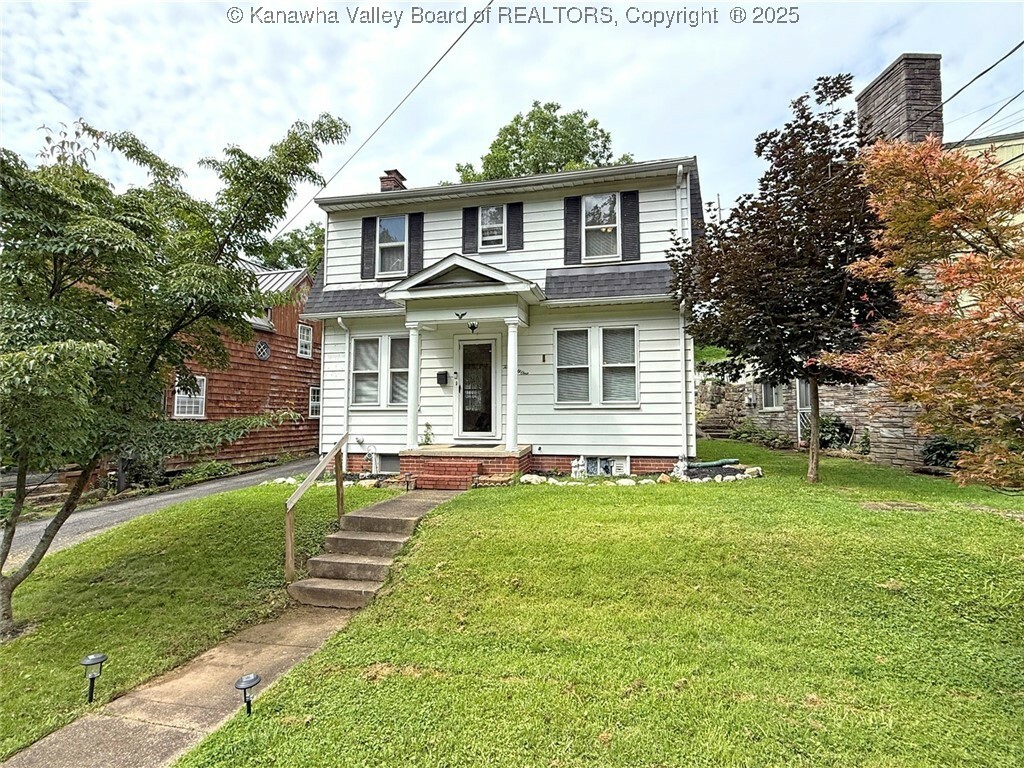 Property Photo:  1021 Cleveland Avenue  WV 25302 