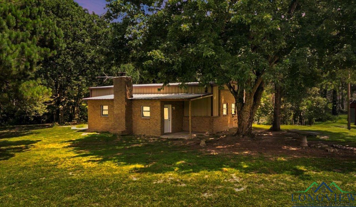 Property Photo: 5727 Fm 999 TX 75643