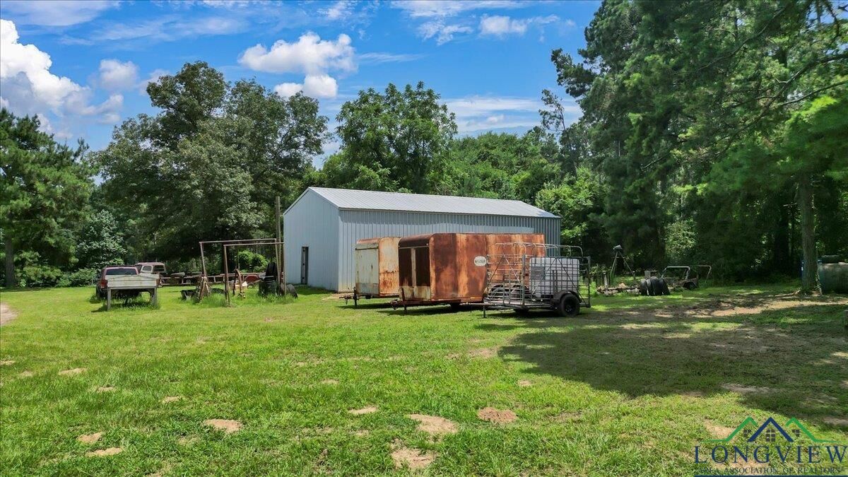 Property Photo:  5727 Fm 999  TX 75643 