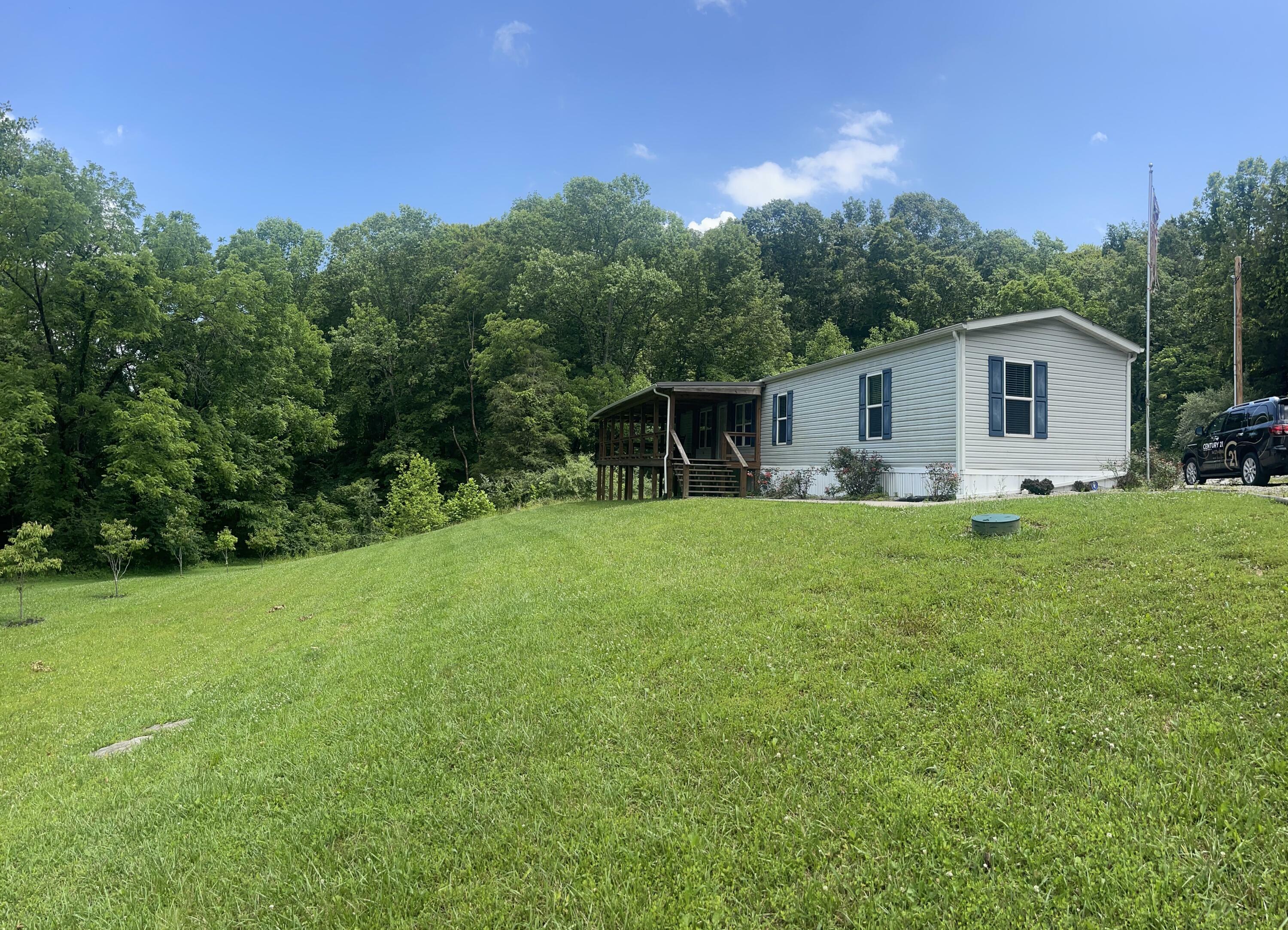 Property Photo: 265 Jesse Sears Road KY 42501