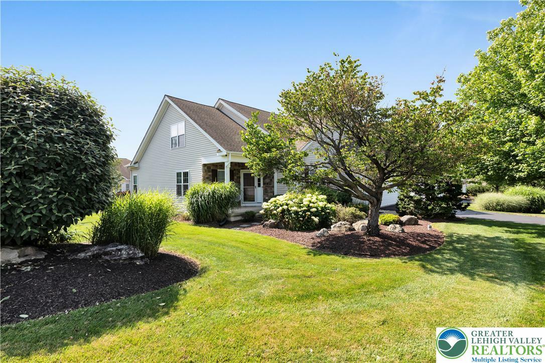 1320 Hedgerow Drive  Forks Twp PA 18040 photo