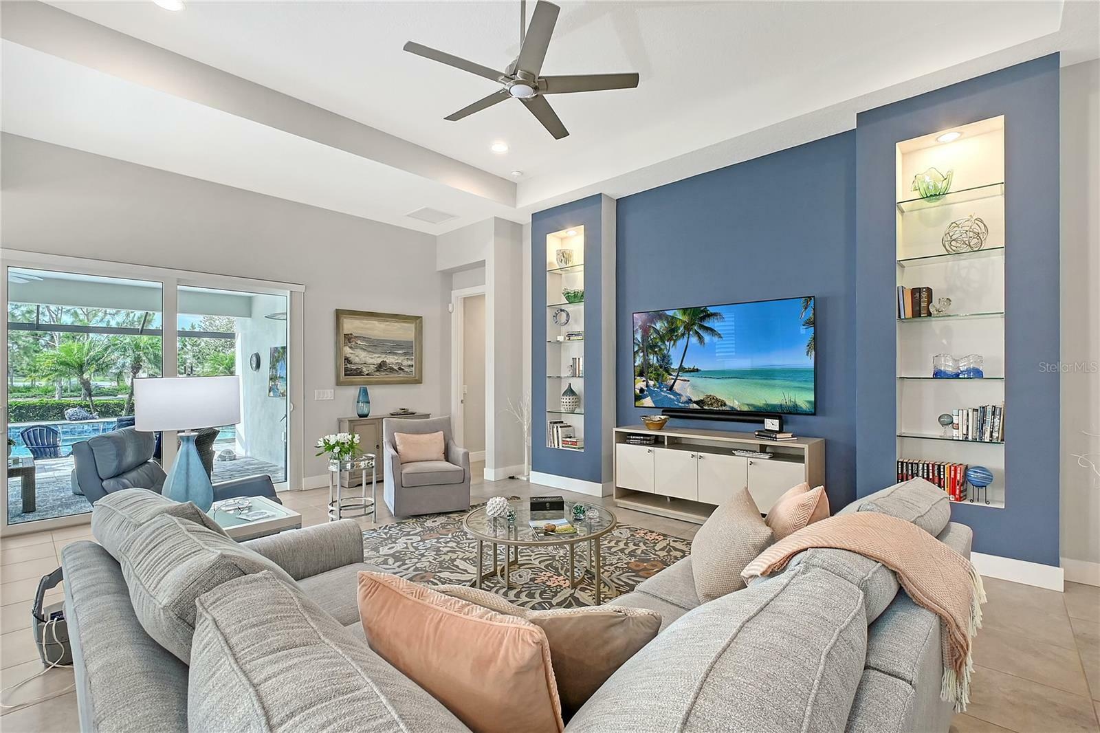 Property Photo: 7983 Sandstar Way FL 34240