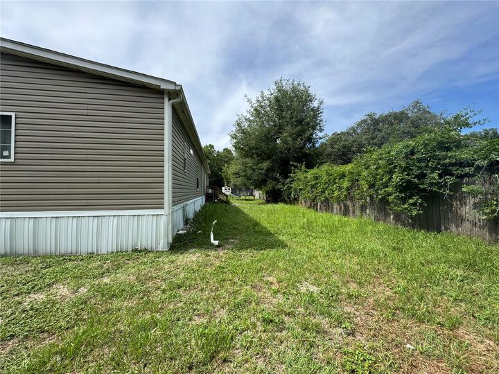 Property Photo: 167 Keystone Road FL 32177