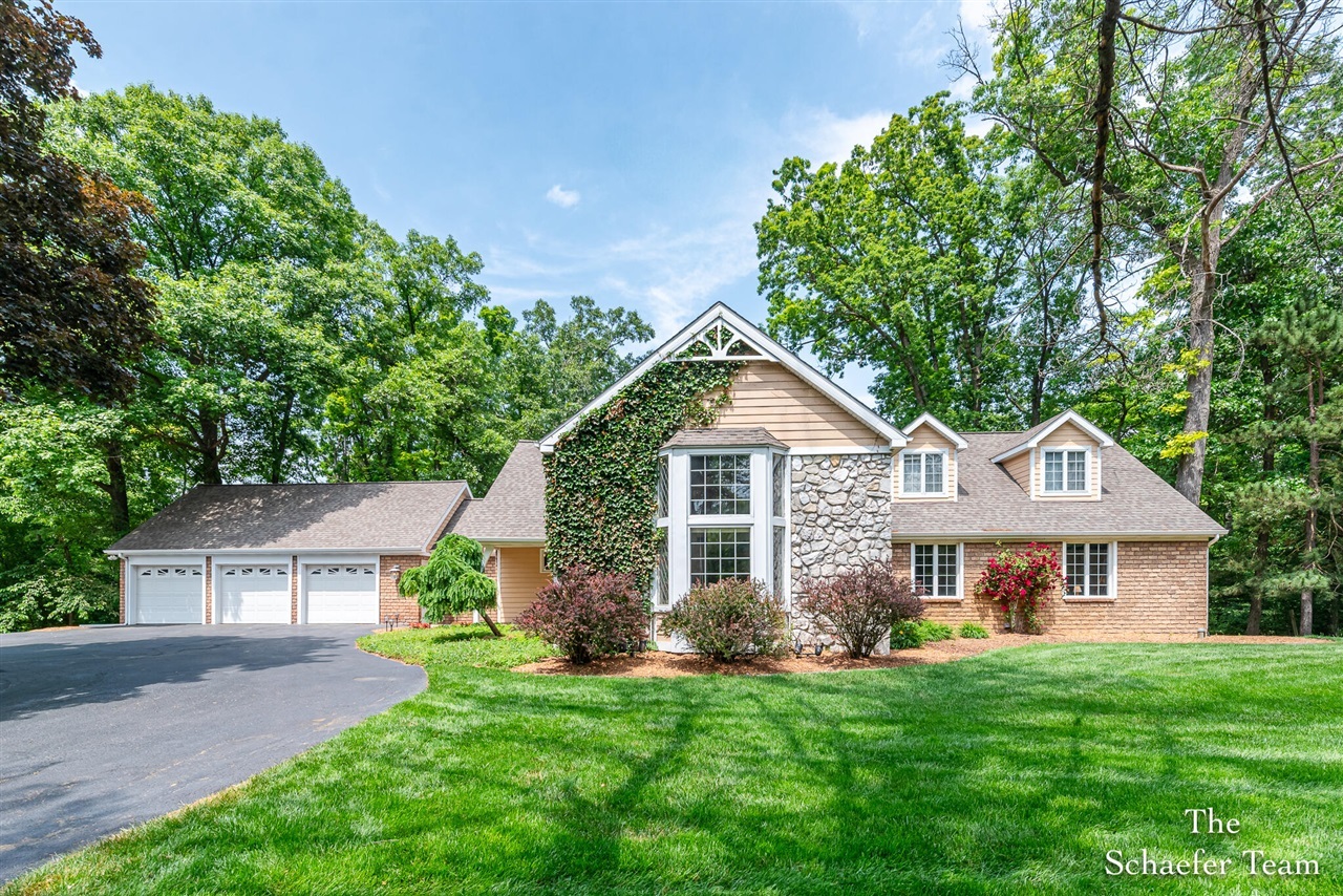 Property Photo:  175 Honey Creek Avenue  MI 49301-9768 