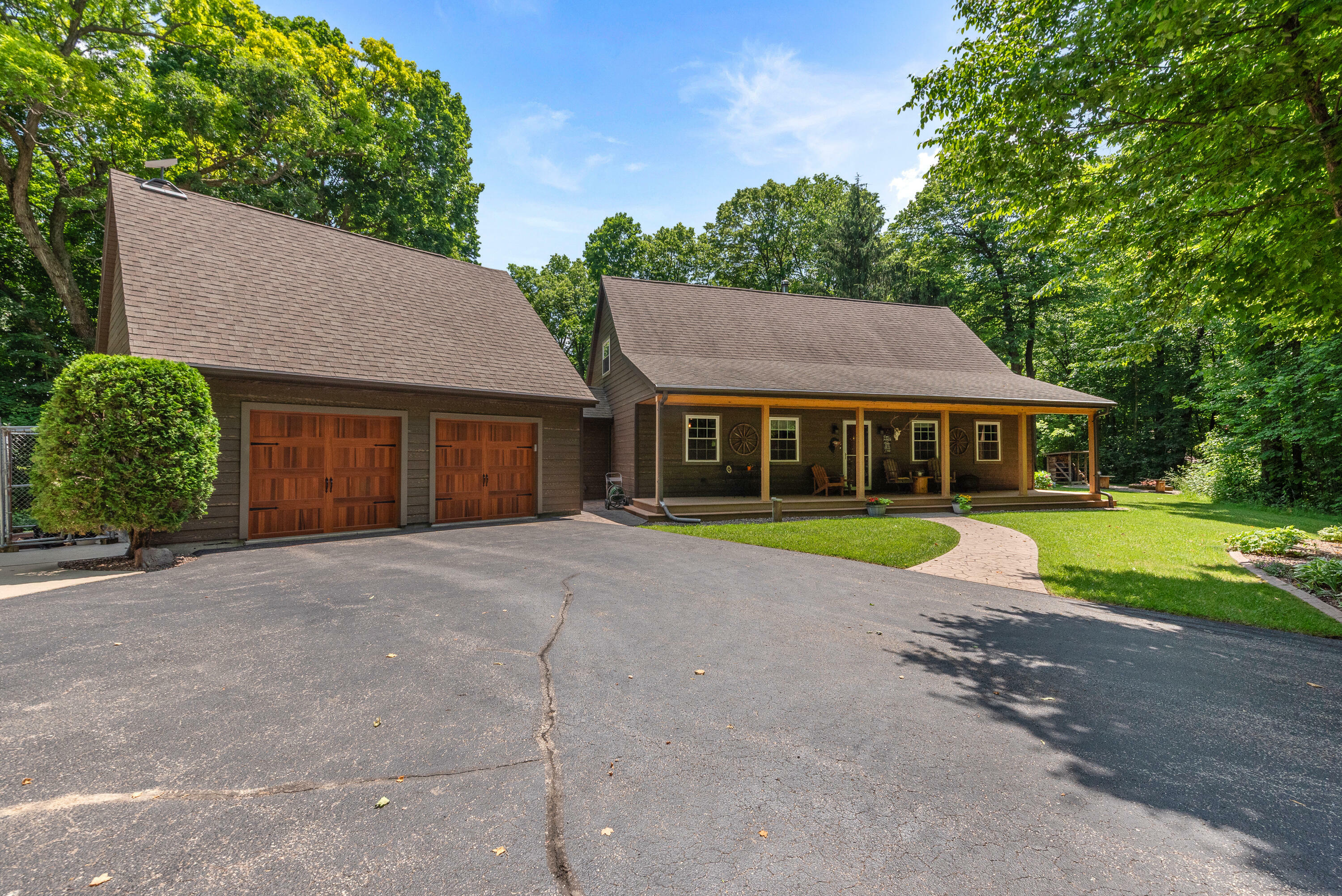 Property Photo:  N420 Wiley Rd  WI 53098 