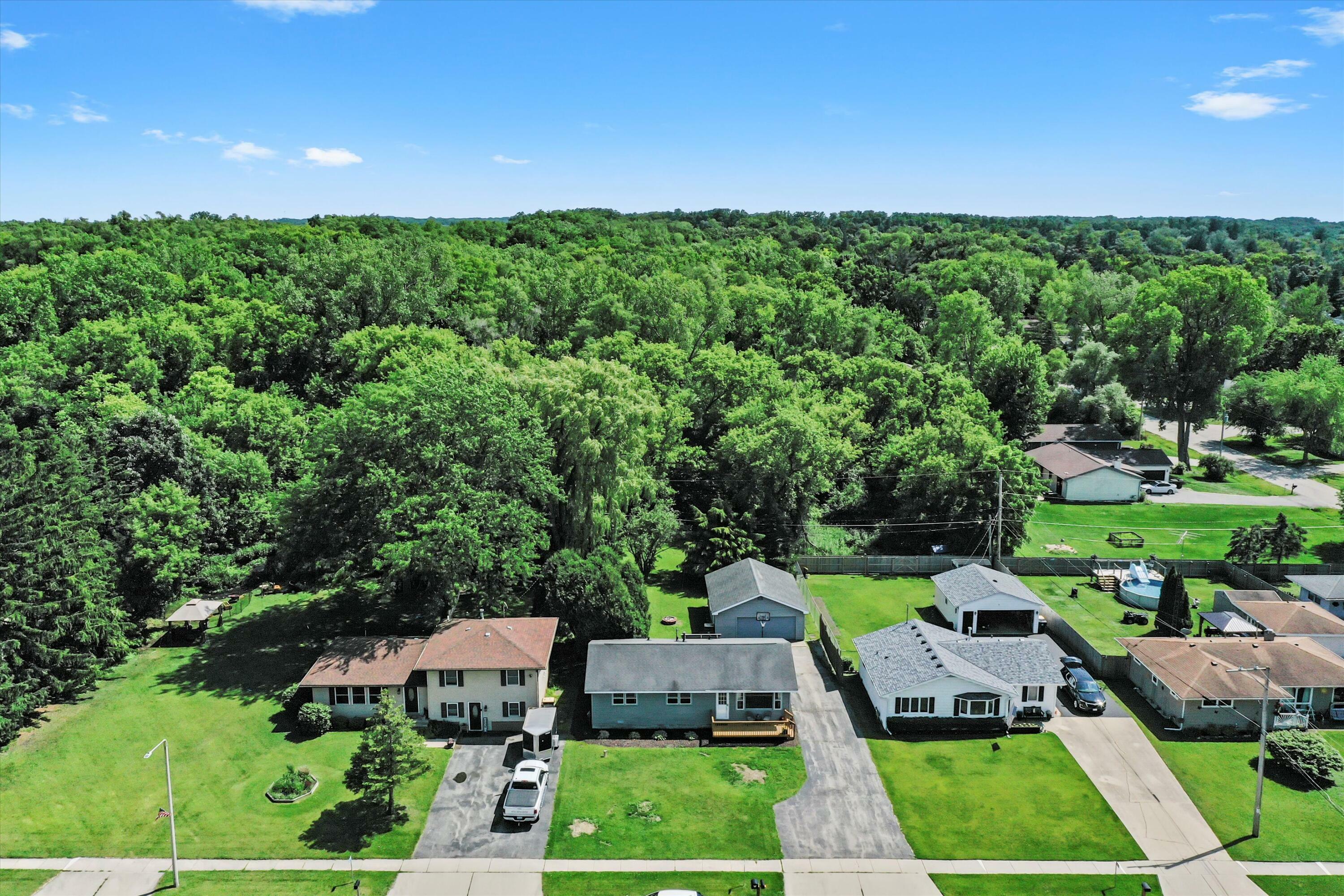 821 Legion Dr  Twin Lakes WI 53181 photo