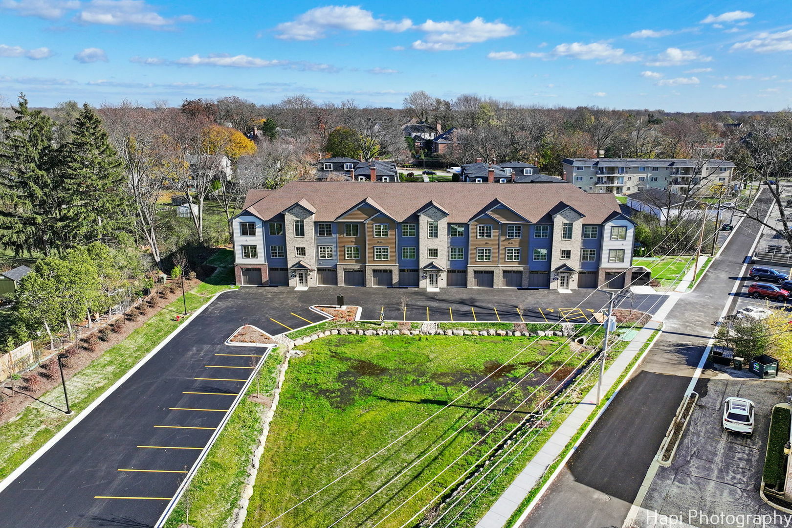 Property Photo: 319 S Glendale Avenue 202 IL 60010